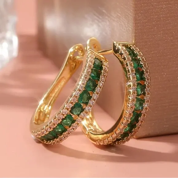 Luxurious Gold and Green Stone Earrings - Picture 4 of 4